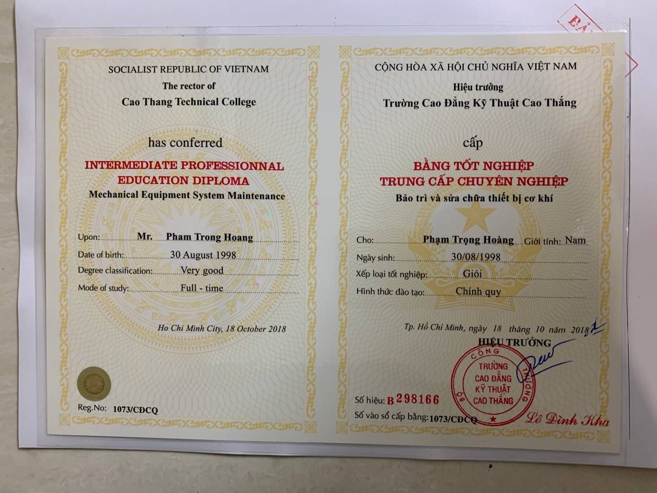 Làm Bằng Trung Cấp Giả Phôi Thật 100% Nhanh Chóng Và Chất Lượng