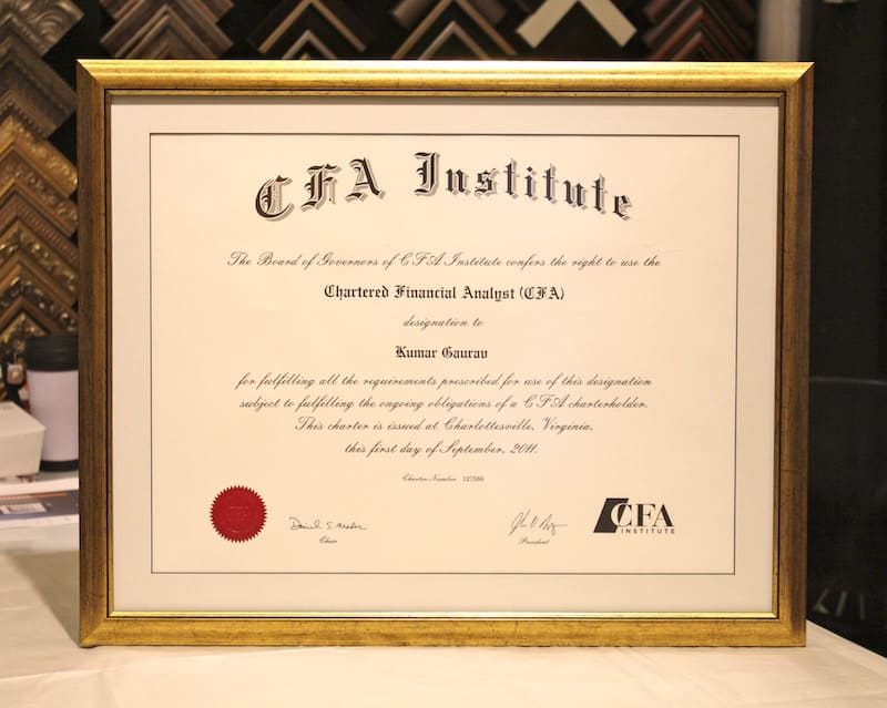 Chứng chỉ CFA (Certified Financial Analyst)