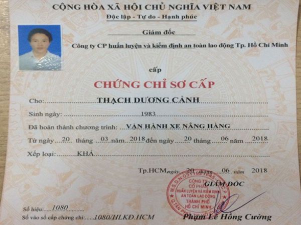 Làm Chứng Chỉ Xe Nâng Bao Công Chứng Đi Làm Trên Cả Nước
