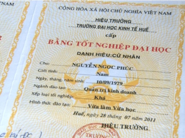 Làm Bằng Đại Học Huế Phôi Thật Đầy Đủ Hồ Sơ Gốc Tại Trường