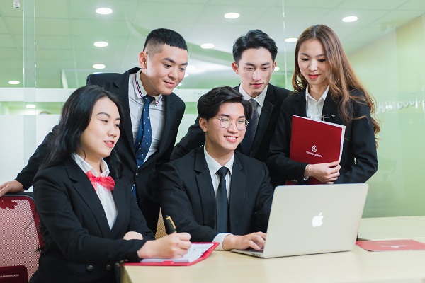 Làm Bằng Đại Học FPT Chất lượng - Không Cần Đến Trường