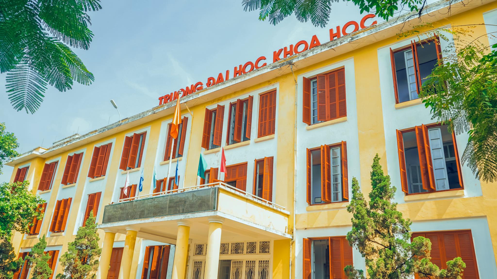 Làm Bằng Đại Học Huế Phôi Thật Đầy Đủ Hồ Sơ Gốc Tại Trường