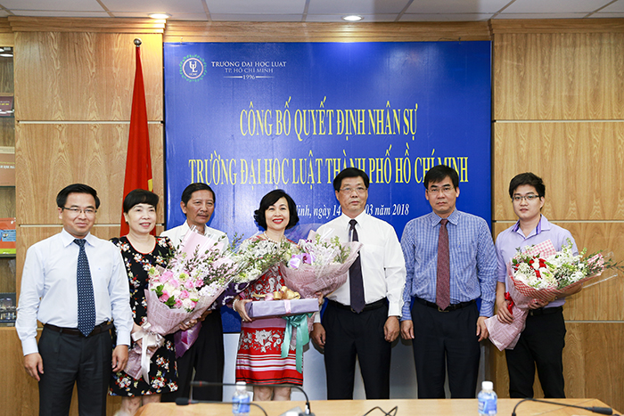 Làm Bằng Đại Học Luật Phôi Thật - Hồ Sơ Gốc Tại Trường