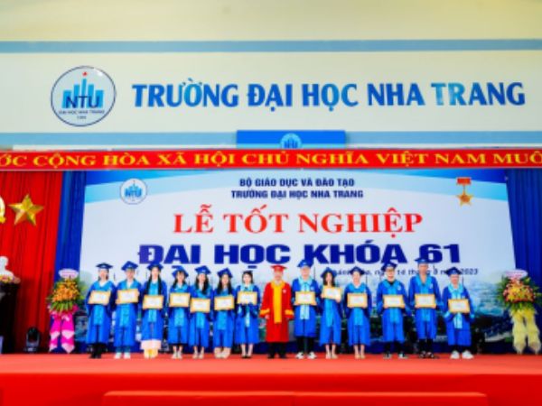 Ngành nghề tuyển dụng lao động bằng đại học tại Nha Trang
